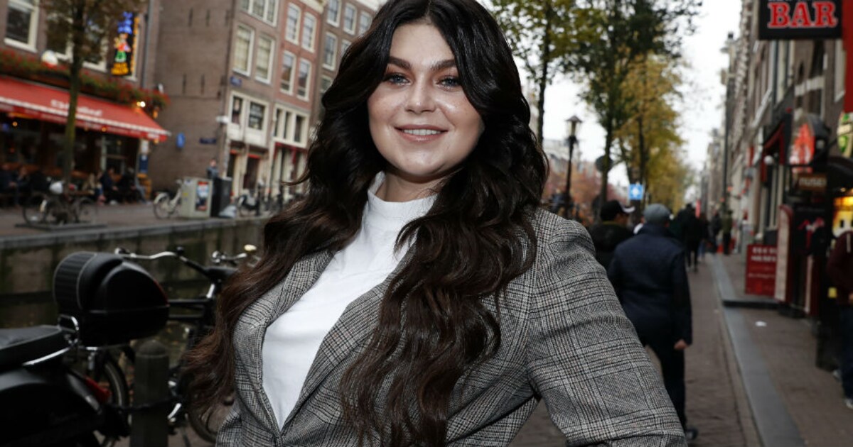 Roxeanne Hazes Heeft Nu Blond Haar