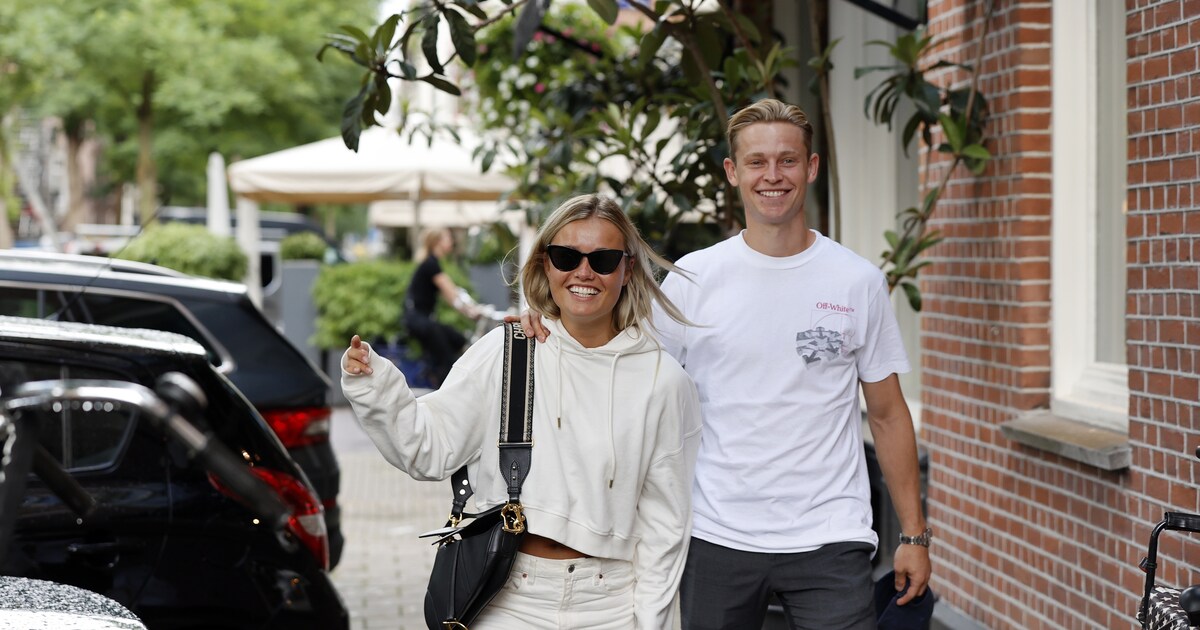 Zoet Frenkie De Jong En Vriendin Mikky Voor Het Eerst Ouders Geworden