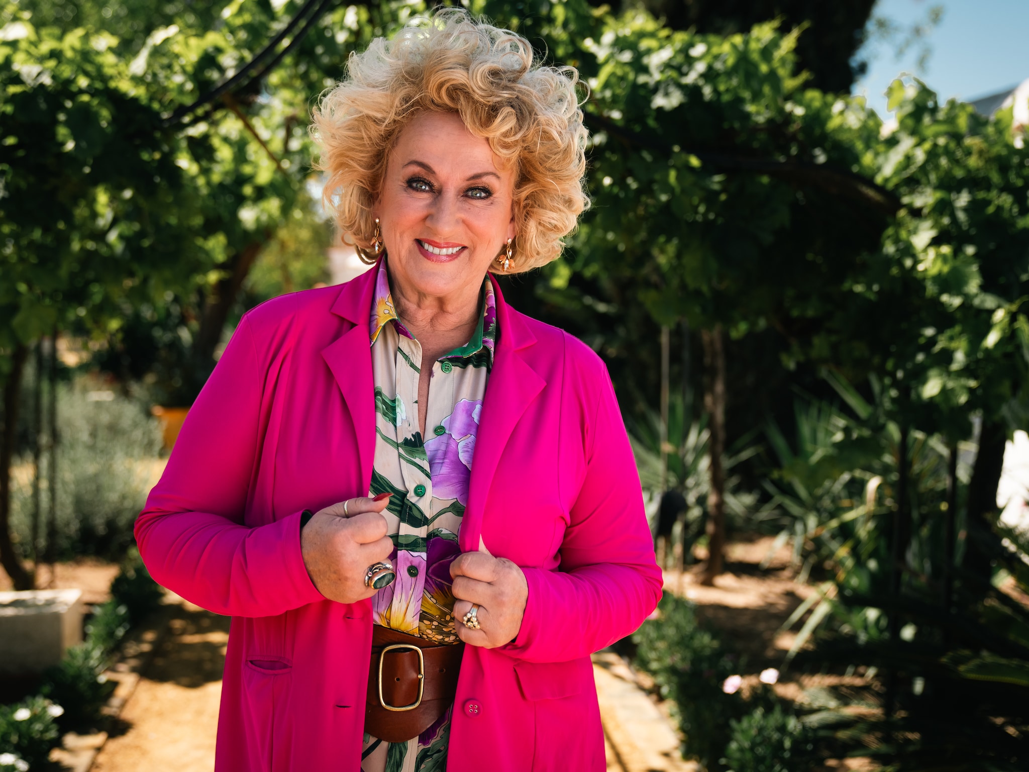 Karin Bloemen Deelt Liefdevolle Foto Met Kleindochter Jong Geleerd Is