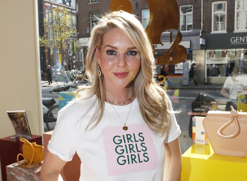 Chantal Janzen deelt puur natuur foto met sproeten