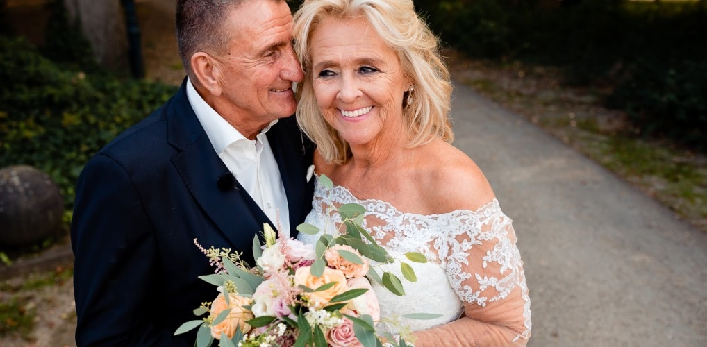Mooi: MAFS' Sylvia herdenkt huwelijksdag en deelt stralende trouwfoto met  Freddy