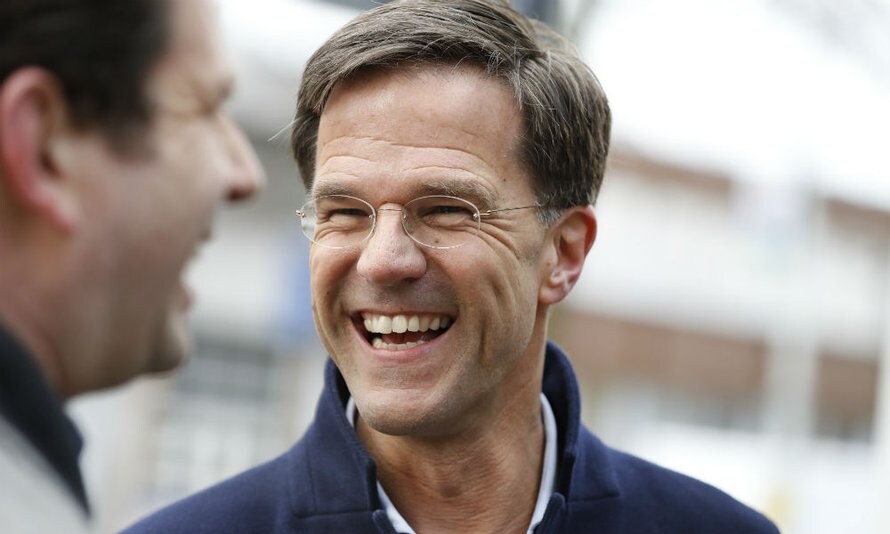 Privégeheimen Mark Rutte op straat: premier kocht huis met een andere man