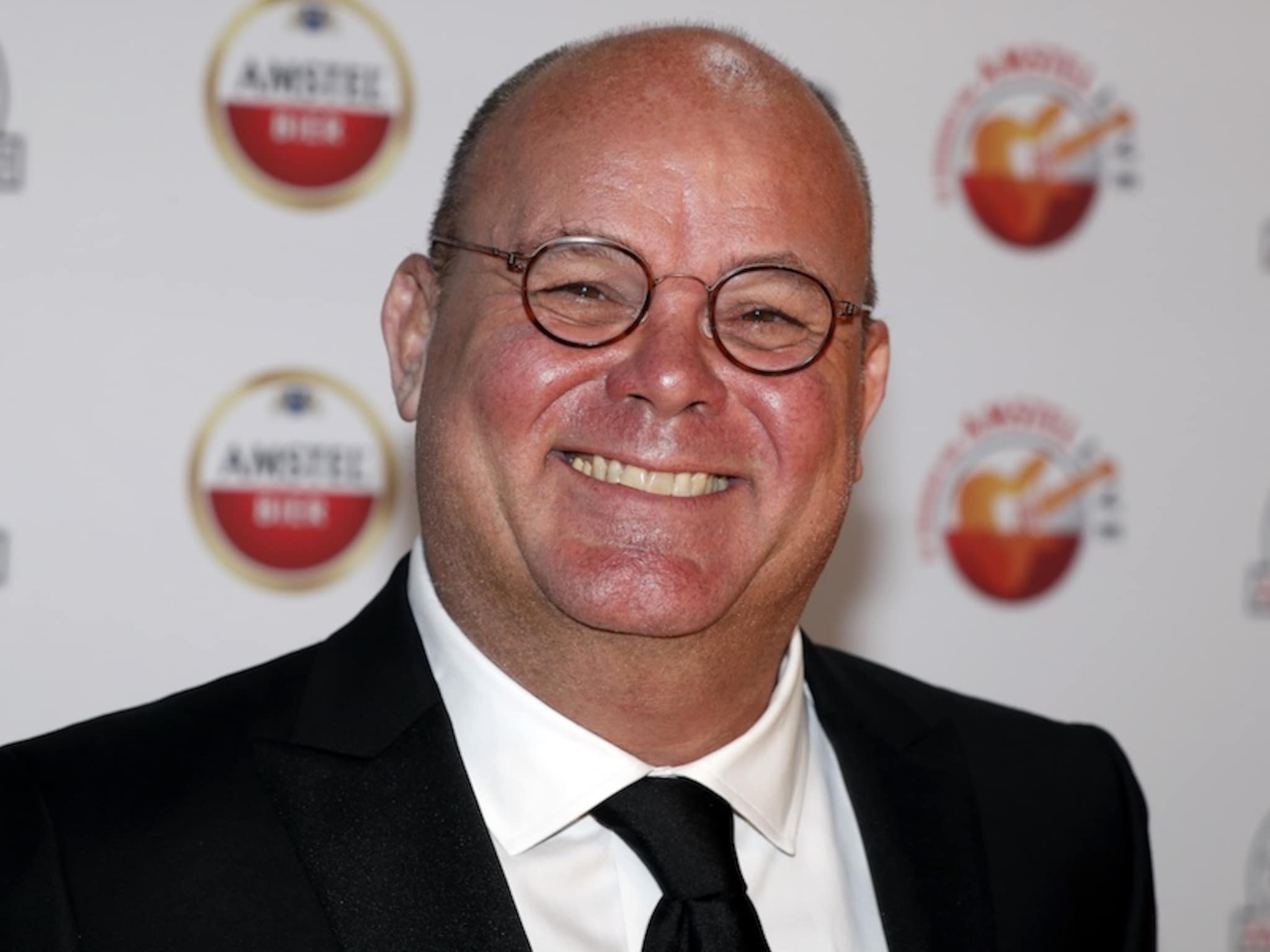 zien-zo-ziet-het-leuke-gezin-van-paul-de-leeuw-eruit