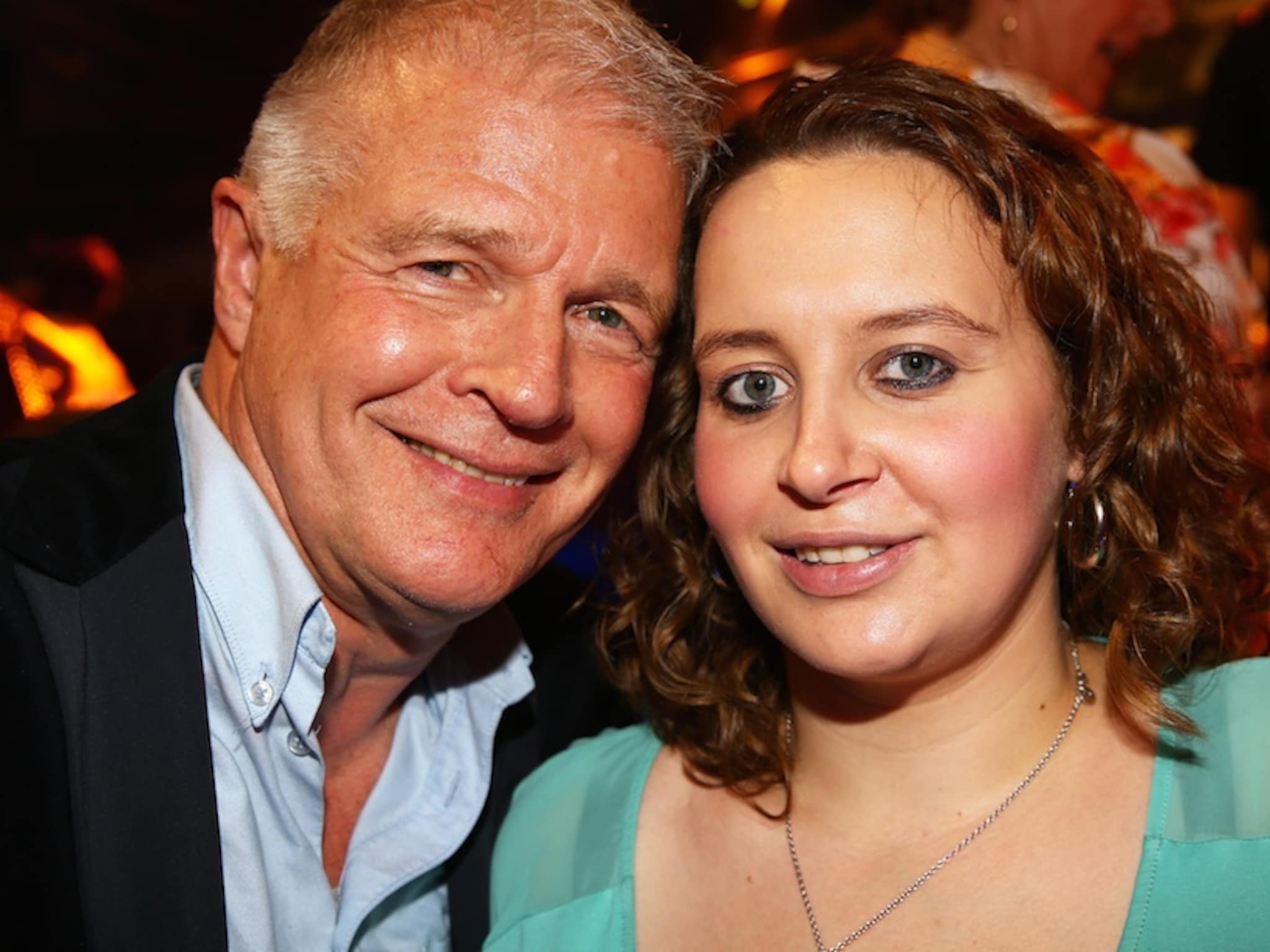 Van kindervriend tot showmaster: Peter Jan Rens door de jaren heen