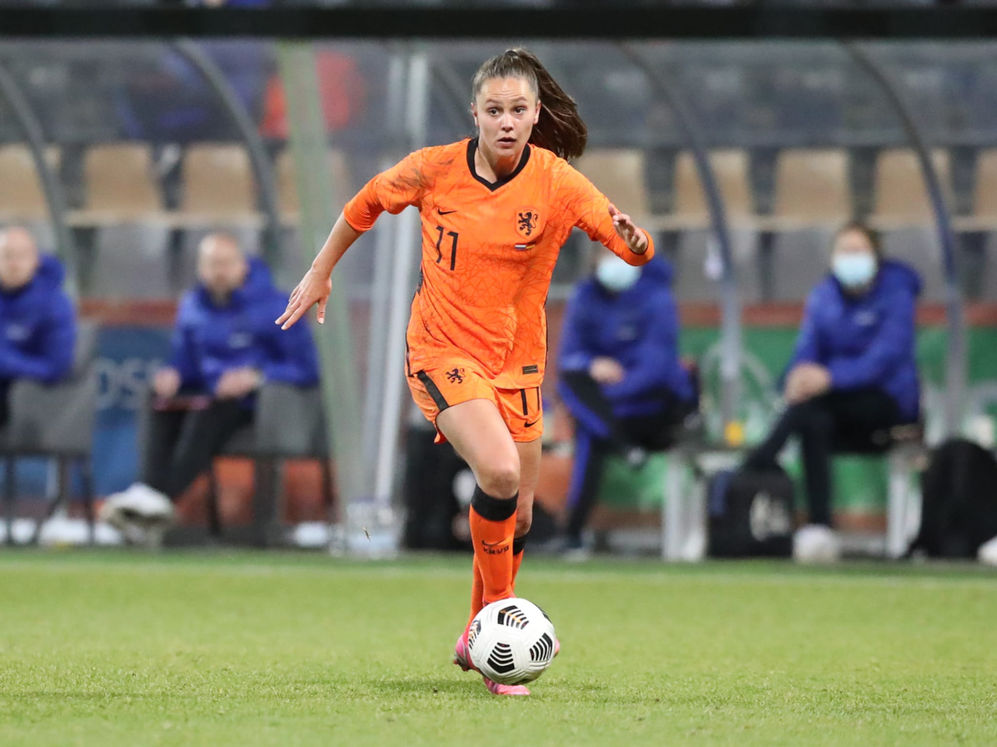 Voetbalster Lieke Martens in verwachting van eerste kindje: ‘Zo blij om ...