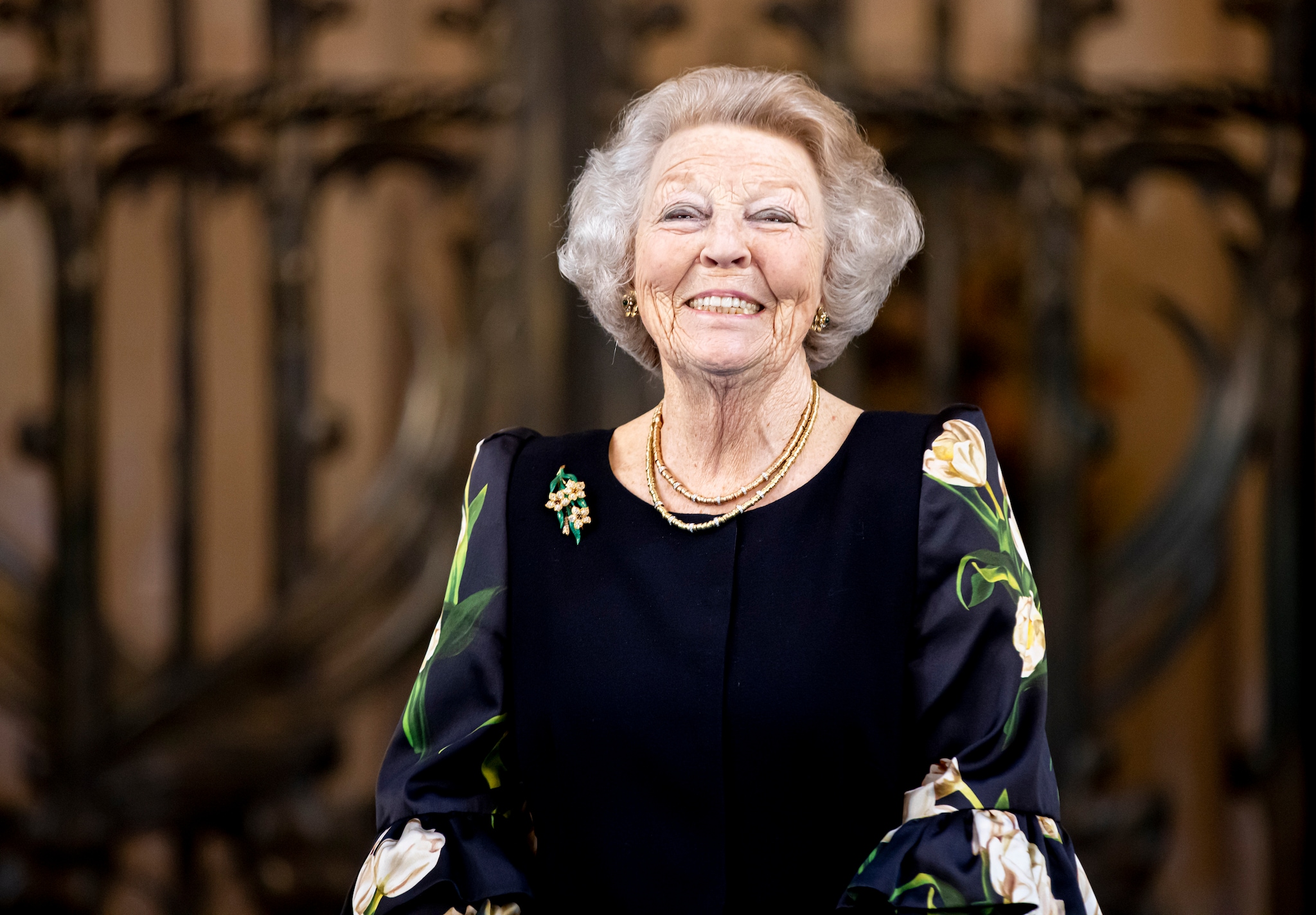 Zien! Prinses Beatrix onthult beelden van haar gezin in tuin Soestdijk