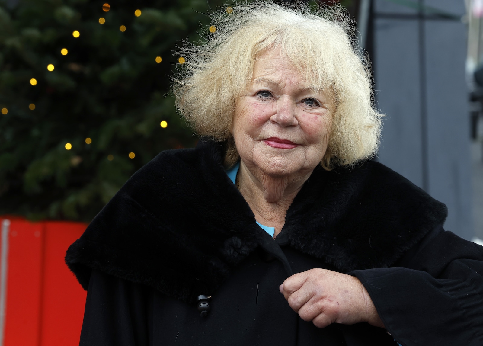 Tineke de Nooij (84) had eigenlijk 'helemaal geen zin' in haar aankomende  biografie - Story