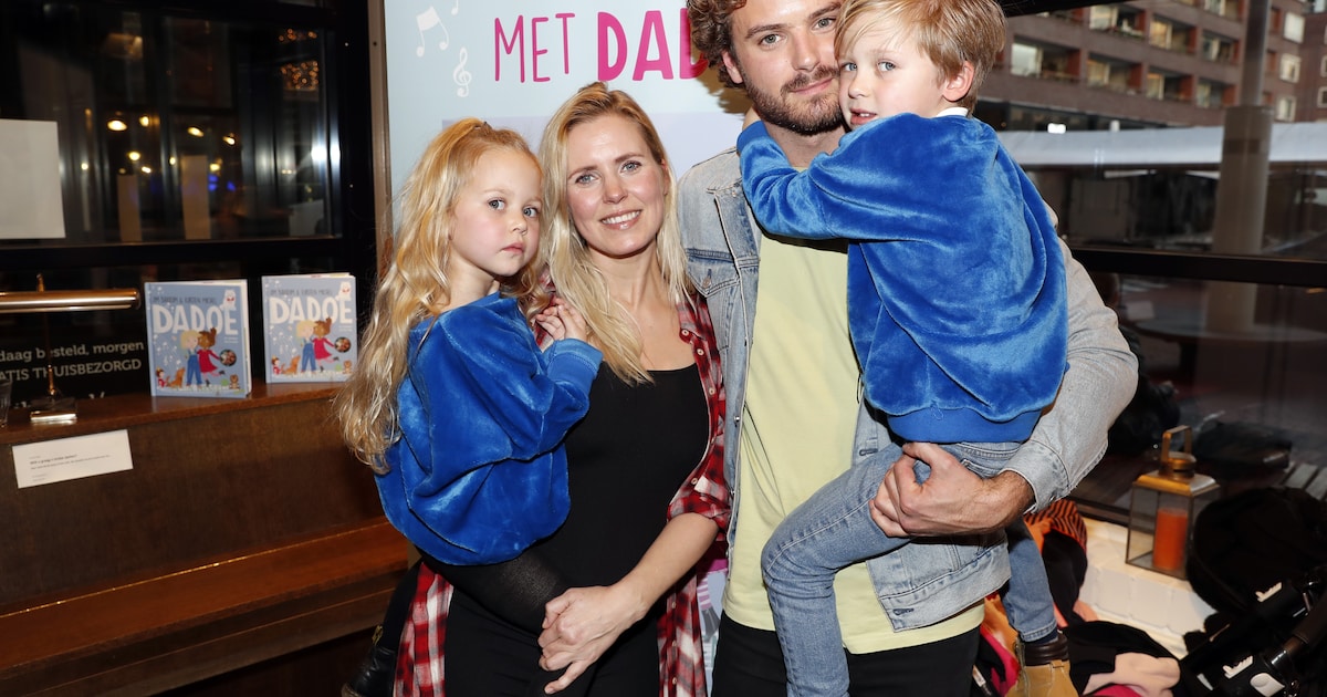Bettina Holwerda (47) en Jim Bakkum (39) botsen over romantiek in gezinsleven: ‘Weet niet wat jij je