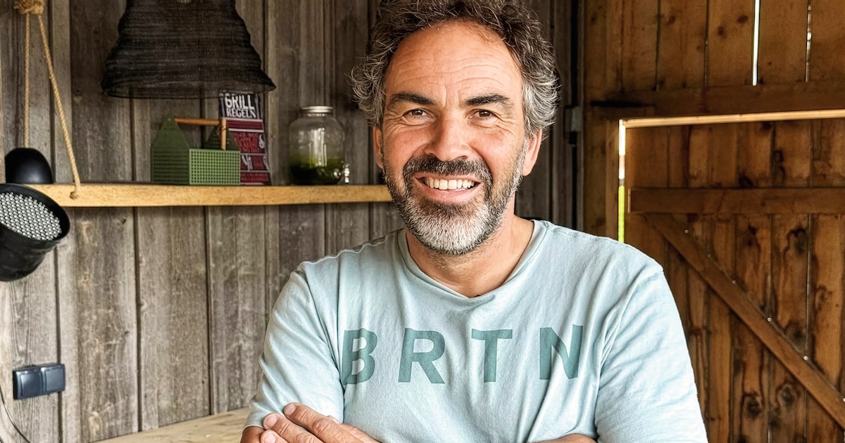 Zien! Klaas uit Winter Vol Liefde zag er zonder baard heel anders uit