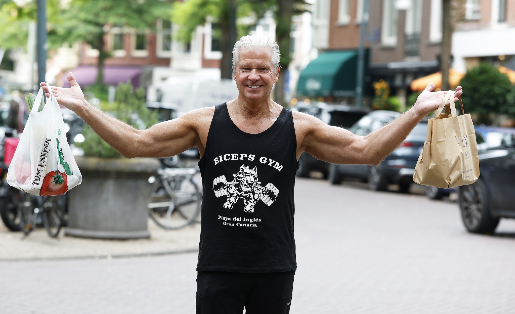 Meer dan de gele zwembroek: dit is Dries Roelvink door de jaren heen