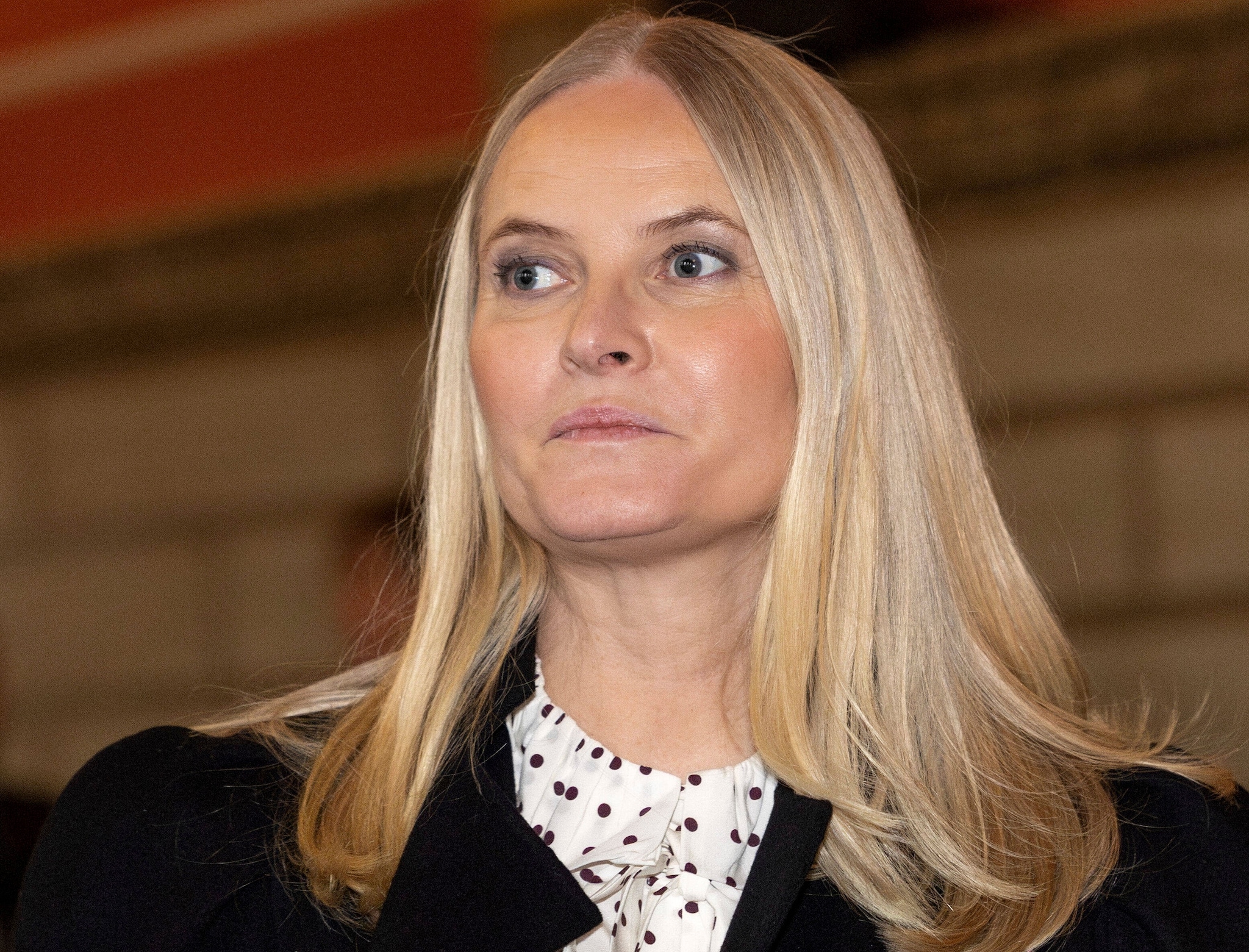 ‘Mette-Marit zal in de nabije toekomst een stap terugzetten’