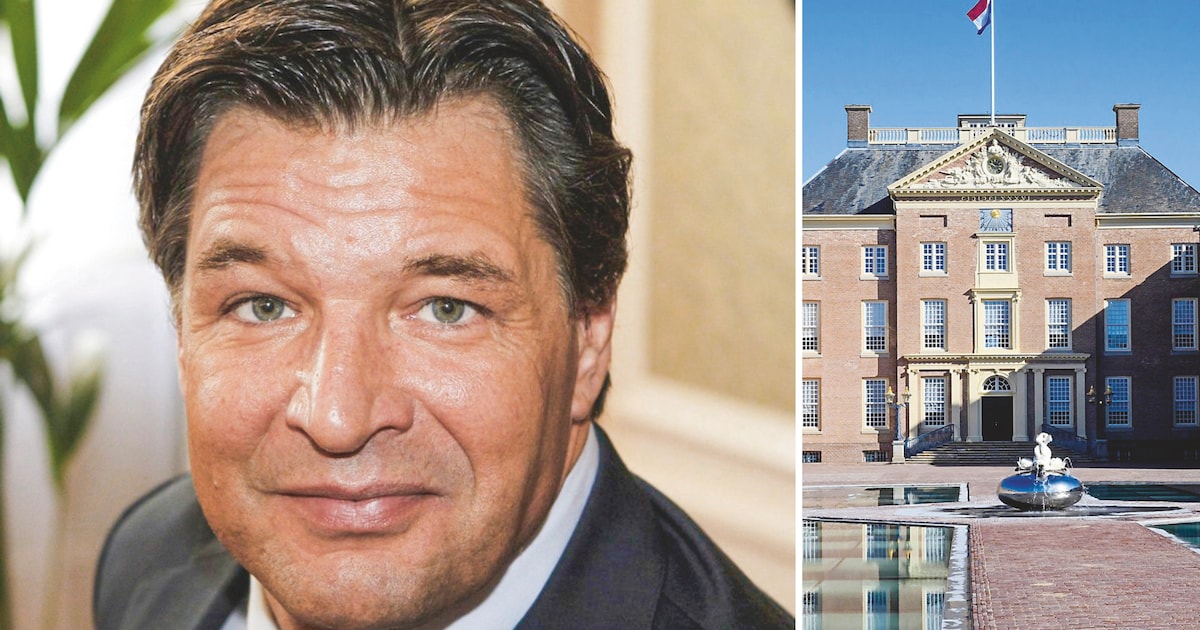 Edwin de Roy van Zuydewijn woont nabij het Oranje-paleis!