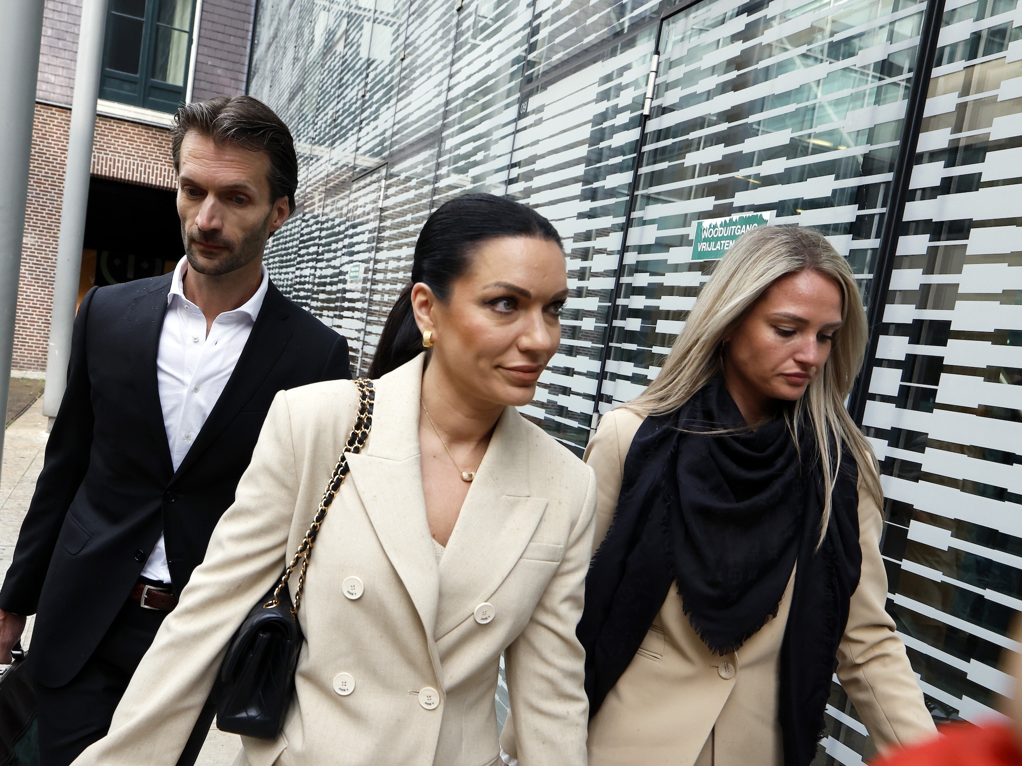 Na scheiding met Liza trekt Jan Smit erop uit