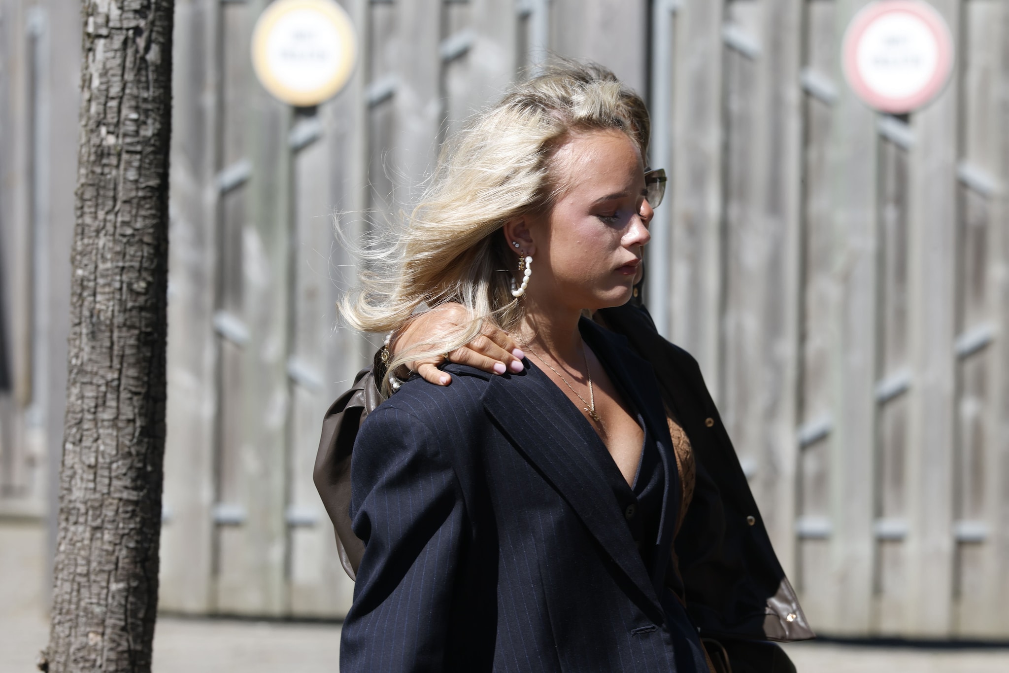 Emma Kok emotioneel na afscheid van hartsvriendin Jade Kops