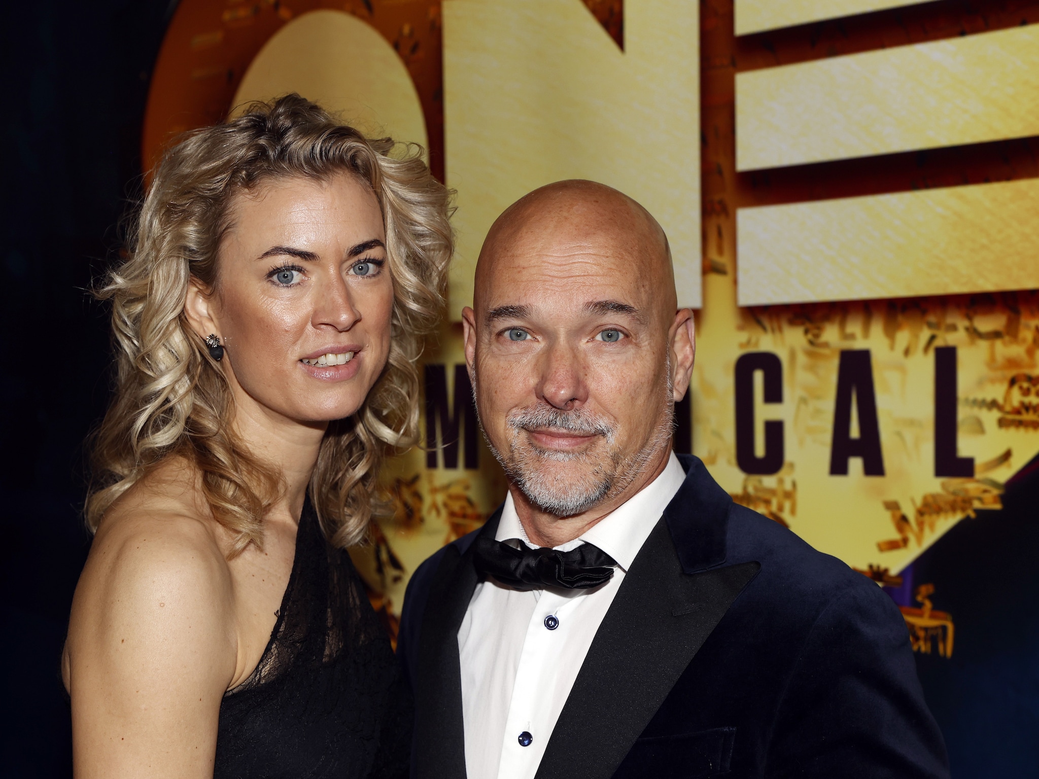 Dít zijn de veel jongere vrouwen die het hart van Rob Kamphues veroverden